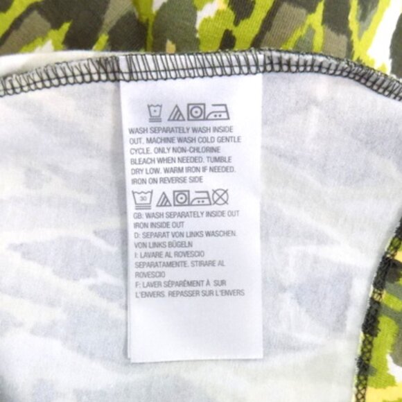 D & Co. Woman's Multicolor Abstract Design Short Sleeve Pullover Top – Size: 1X - Picture 9 of 10